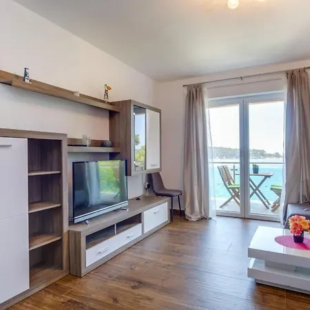 Apartment Magnolia - Lavanda By Interhome Mali Losinj